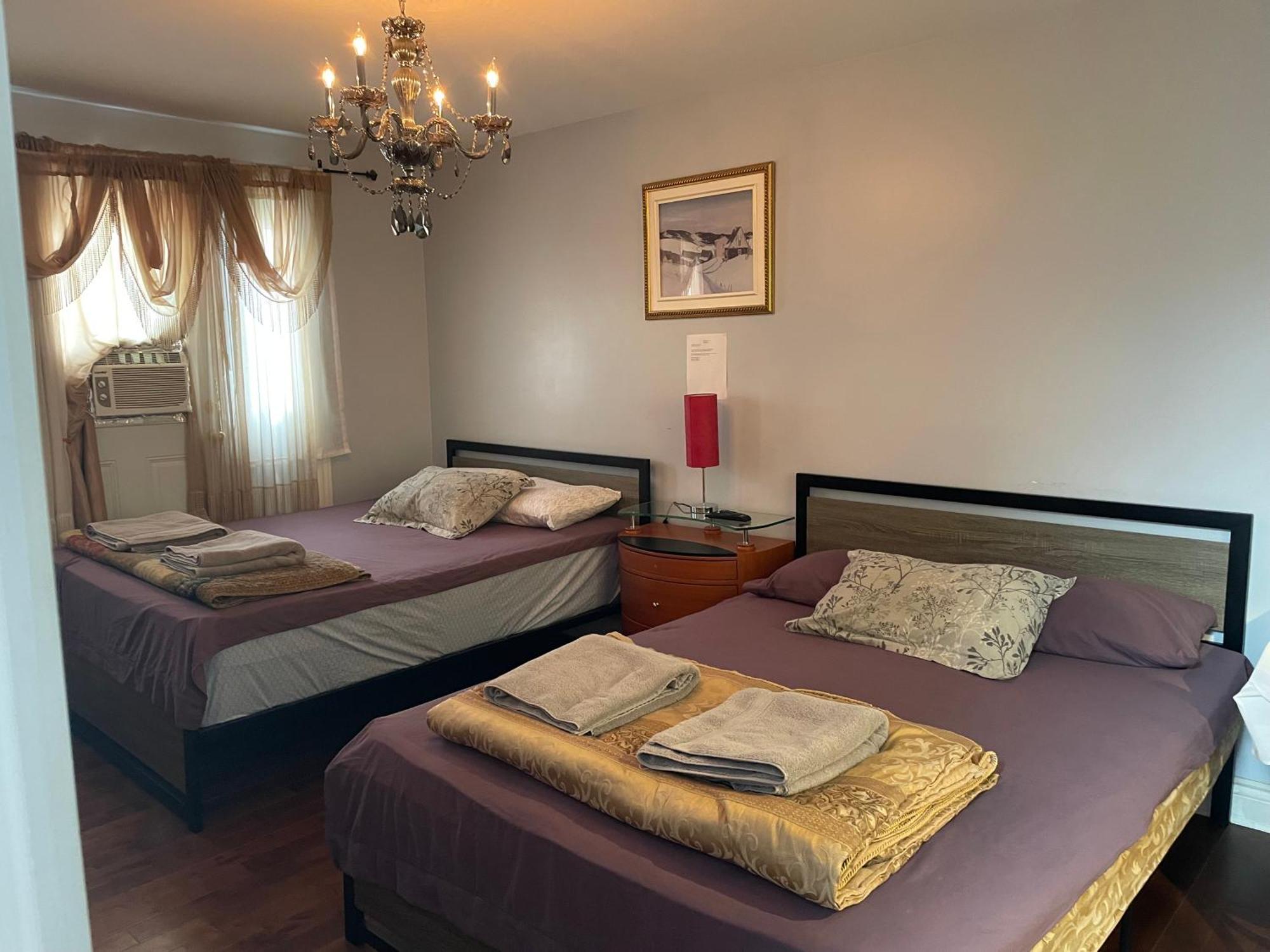 Self Service Small Breakfast, 2 Double Beds Private Room Montreal Ngoại thất bức ảnh